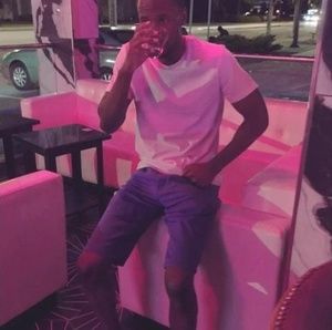 Meet your Posher, Earl